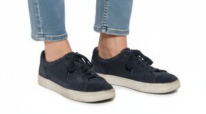 Ugg Shoes Cali Trainer Low Lace Up Seude Blue Women's 9.5